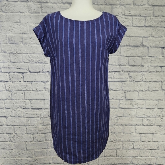 Tahari Dresses & Skirts - Tahari Linen Dress